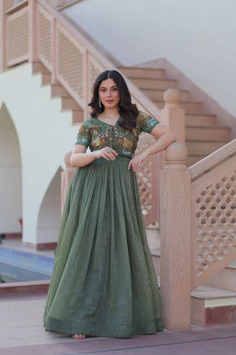 fair green elegant silk crunchy gown